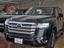 تۆیۆتا لاند کروزەر